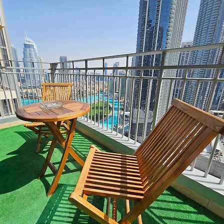 Trinity Holiday Homes - Standpoint Tower Downtown Дубай Экстерьер фото